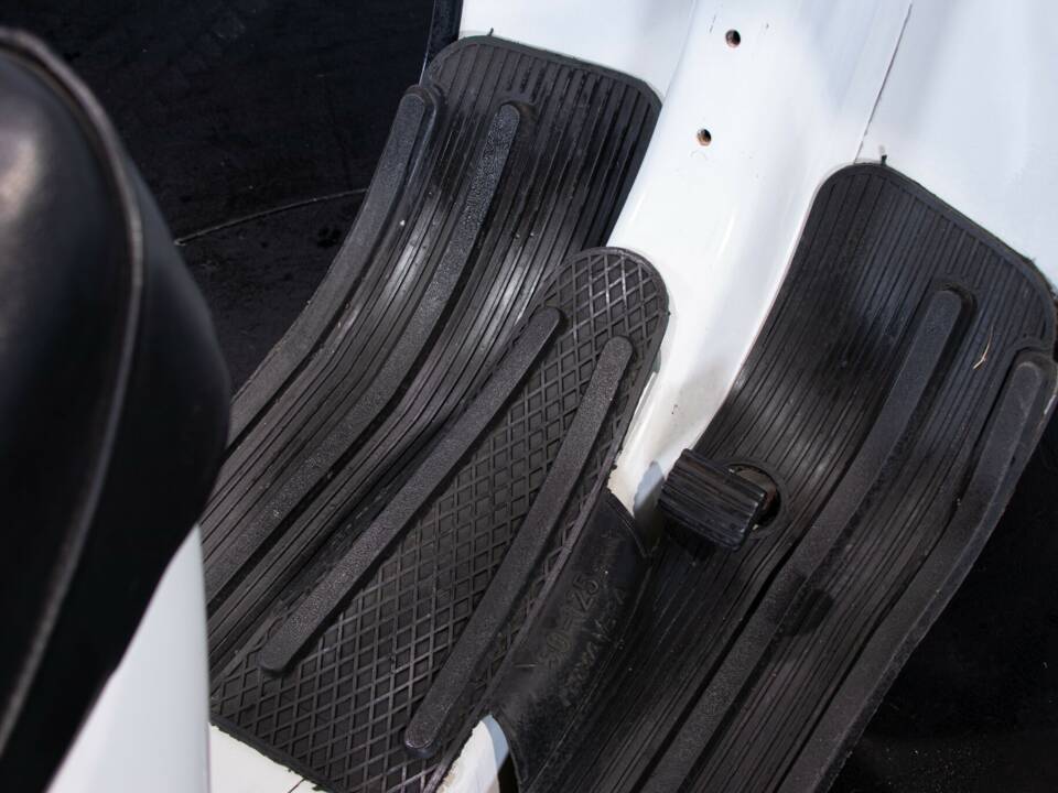 Image 40/50 of Piaggio DUMMY (1972)