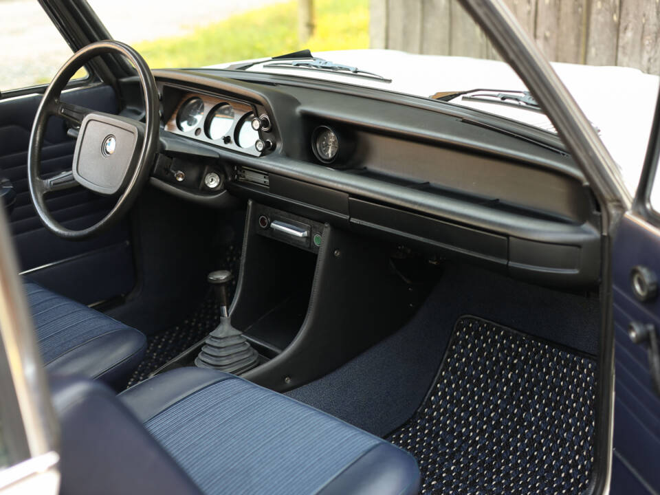 Image 39/56 of BMW 2002 tii (1975)