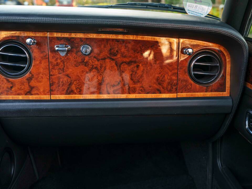 Bild 22/26 von Bentley Continental (1992)