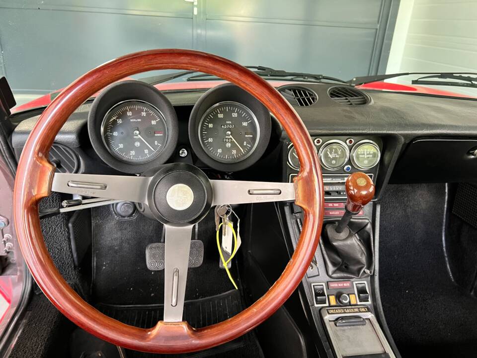 Immagine 10/11 di Alfa Romeo 1600 Spider (1978)