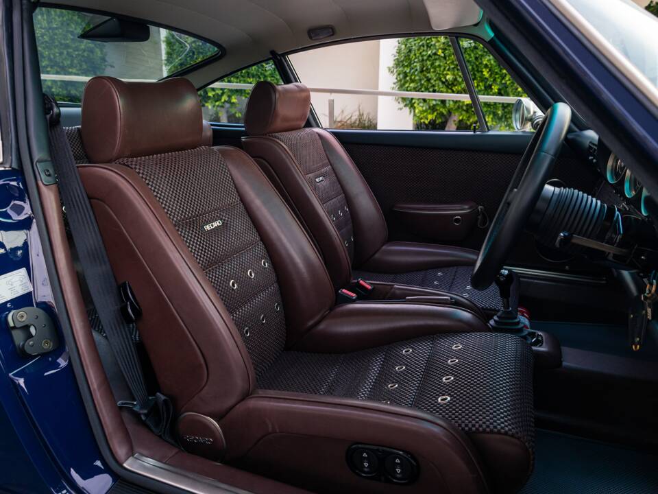 Image 21/32 of Porsche 911 Singer (2023)