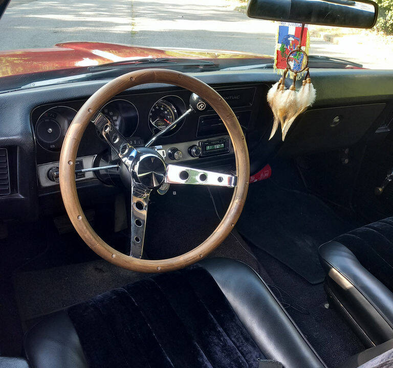 Image 6/6 of Pontiac Le Mans (1971)