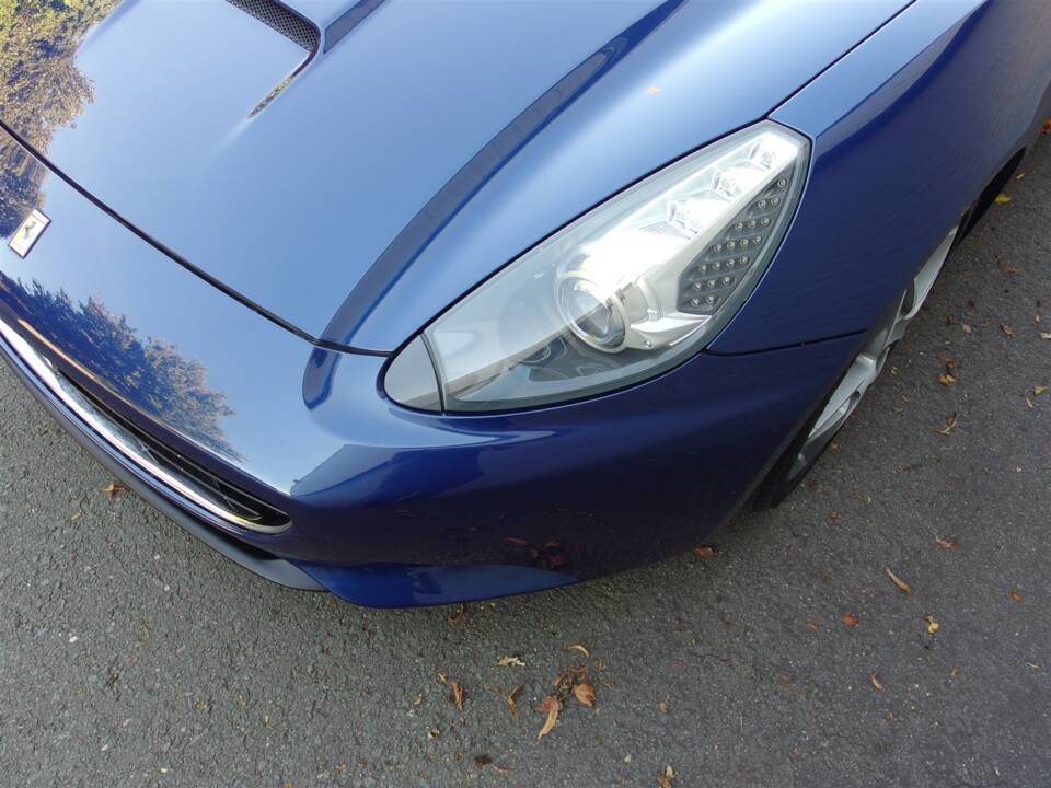 Bild 36/99 von Ferrari California (2009)