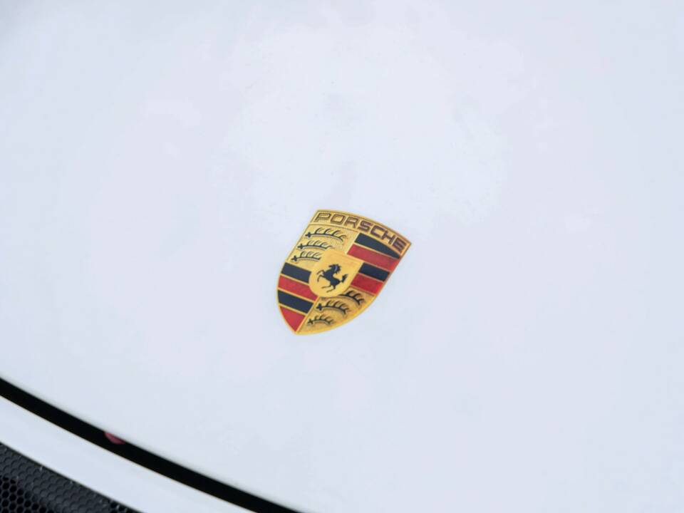 Immagine 16/50 di Porsche 911 GT3 RS (2004)