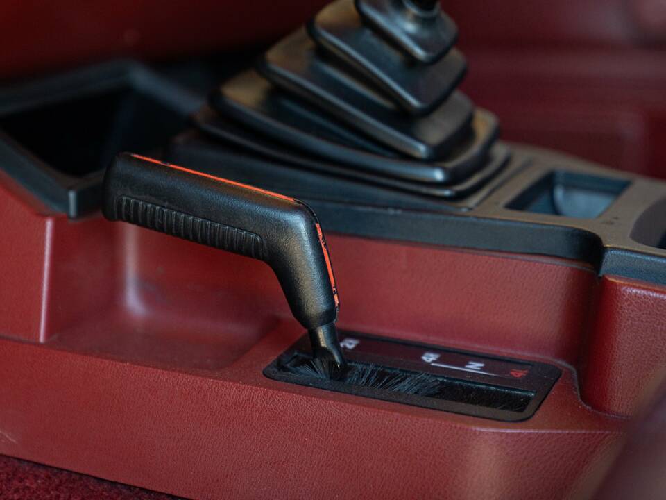 Imagen 39/50 de Jeep Cherokee 2.8L V6 (1985)