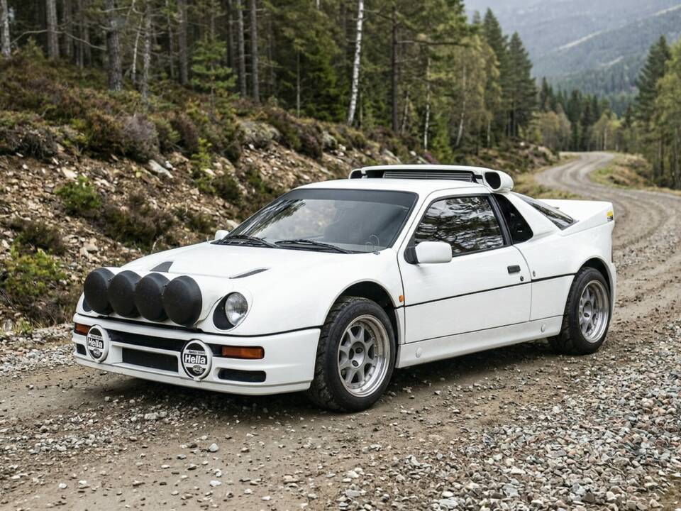Image 1/50 of Ford RS200 (1987)