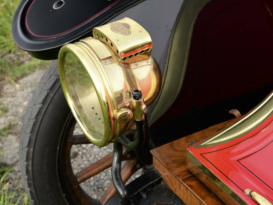 Image 31/50 of Renault Type DG (1913)