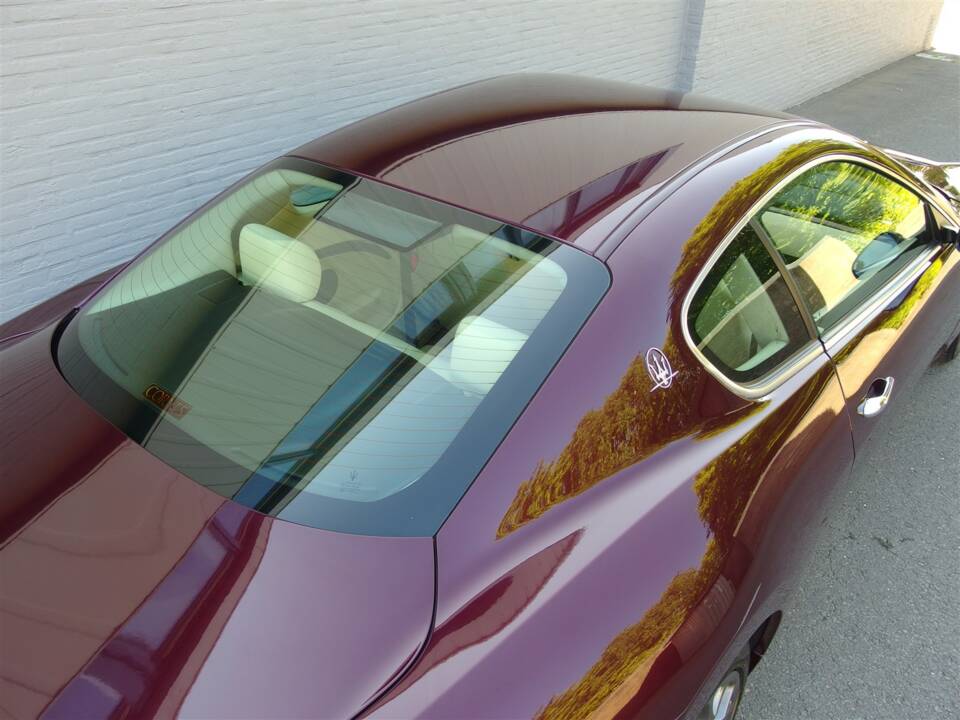 Image 38/98 of Maserati GranTurismo 4.2 (2008)