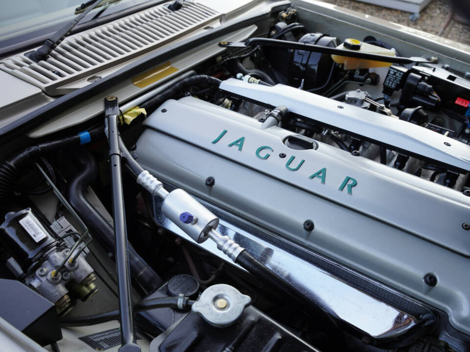 Afbeelding 31/50 van Jaguar XJS 4.0 (1995)