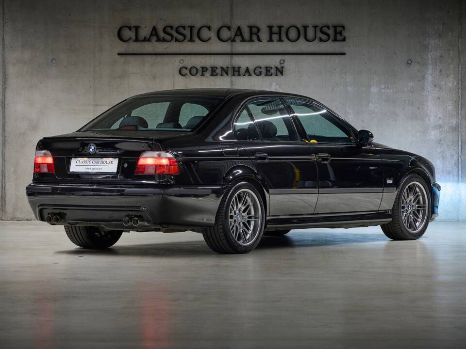 Image 10/99 of BMW M5 (2000)