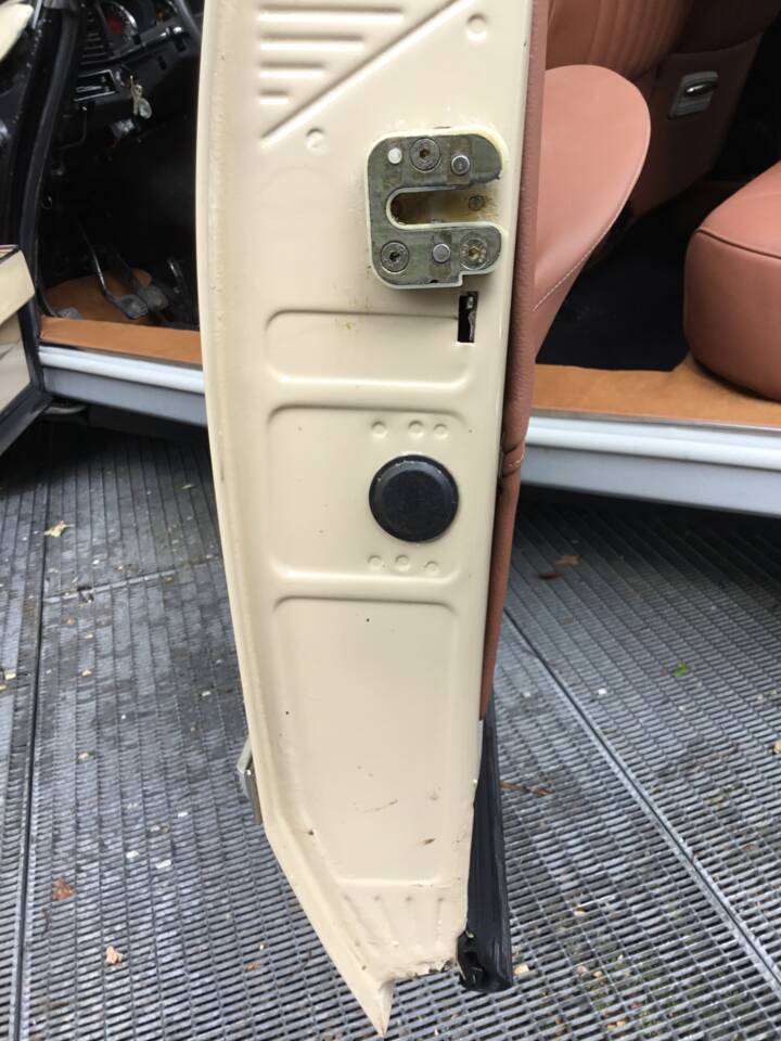 Image 74/82 de Citroën DS 20 (1974)