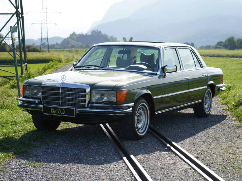 Afbeelding 13/28 van Mercedes-Benz 450 SEL (1979)
