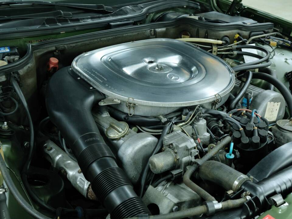Bild 23/50 von Mercedes-Benz 500 SE (1982)
