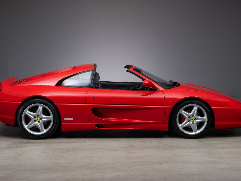 Image 6/37 of Ferrari F 355 F1 GTS (1997)