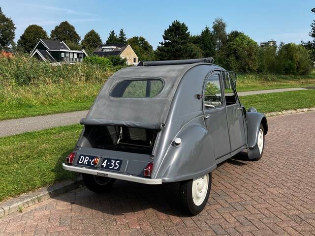 Image 2/4 of Citroën 2 CV (1954)