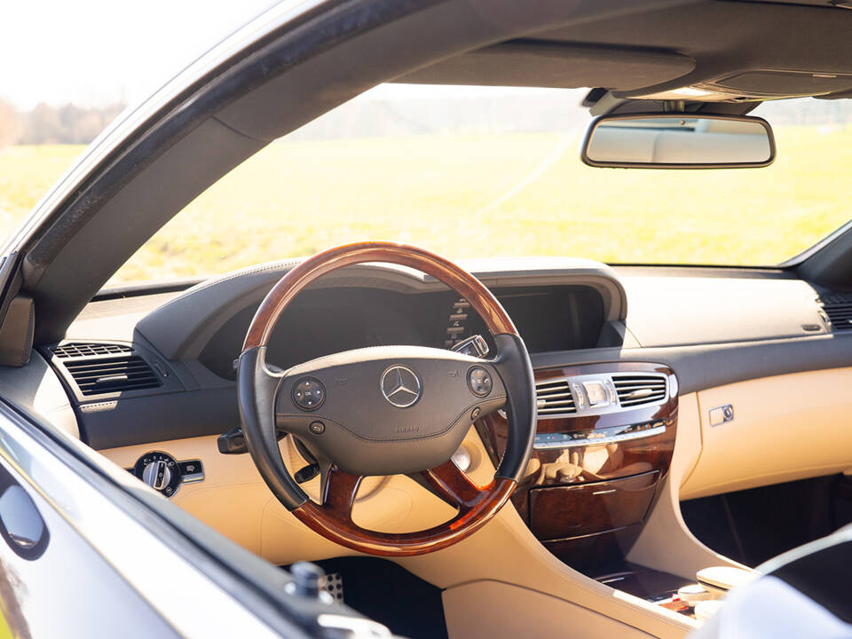 Image 6/67 of Mercedes-Benz CL 500 (2006)