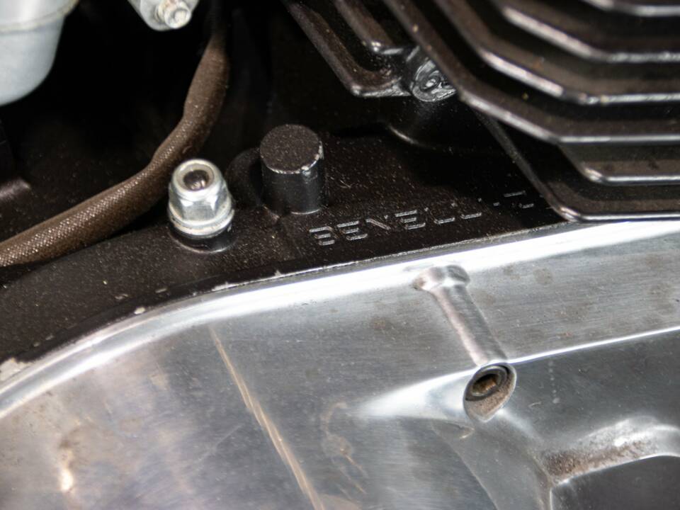 Image 40/50 of Benelli DUMMY (1974)