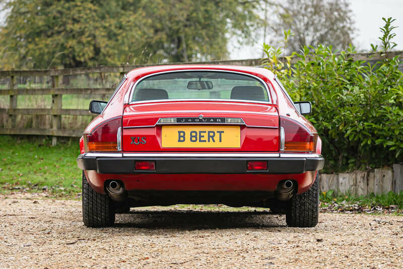 Image 7/33 of Jaguar XJ-S 3.6 (1991)