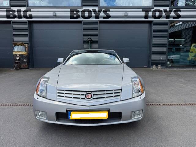 Imagen 5/30 de Cadillac XLR (2010)