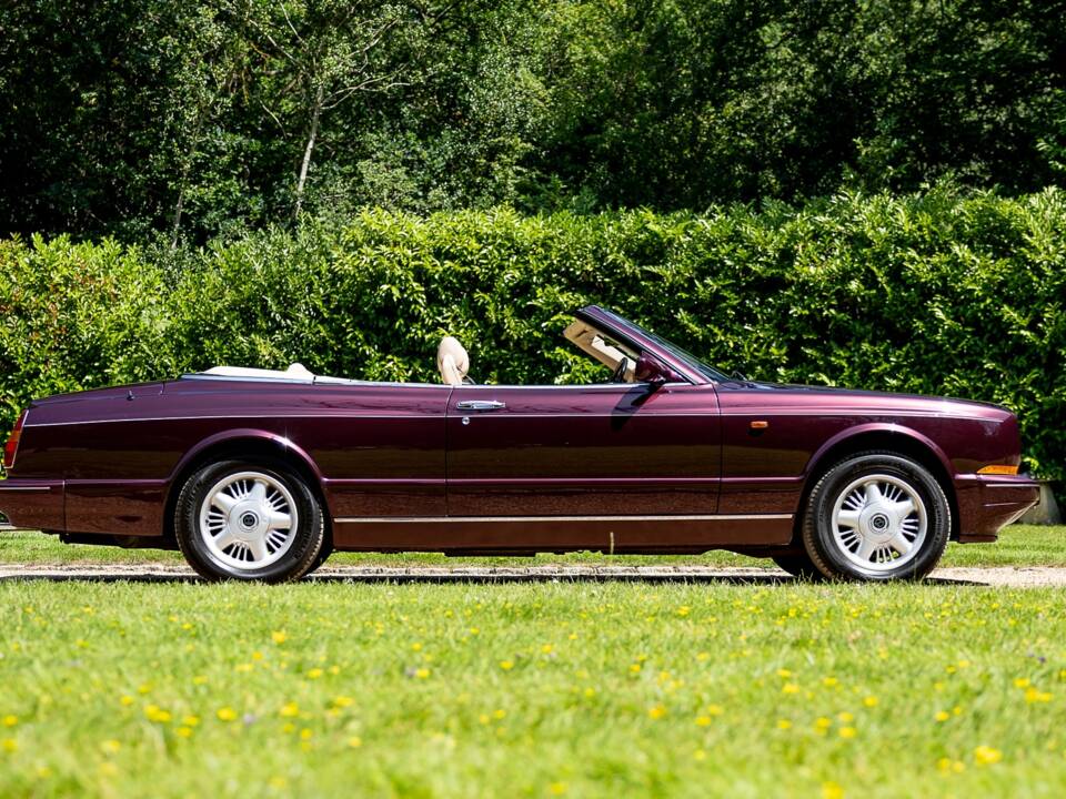 Image 2/46 of Bentley Azure (1997)