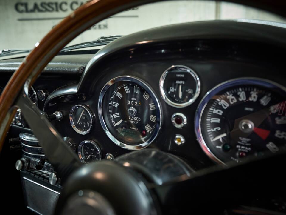 Afbeelding 40/60 van Aston Martin DB 6 (1968)