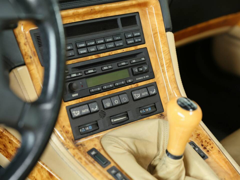 Bild 38/50 von BMW 850CSi (1994)