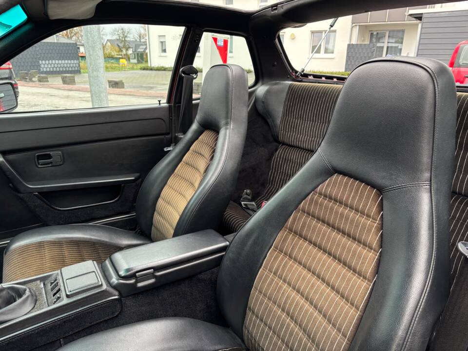 Image 6/27 de Porsche 924 (1984)