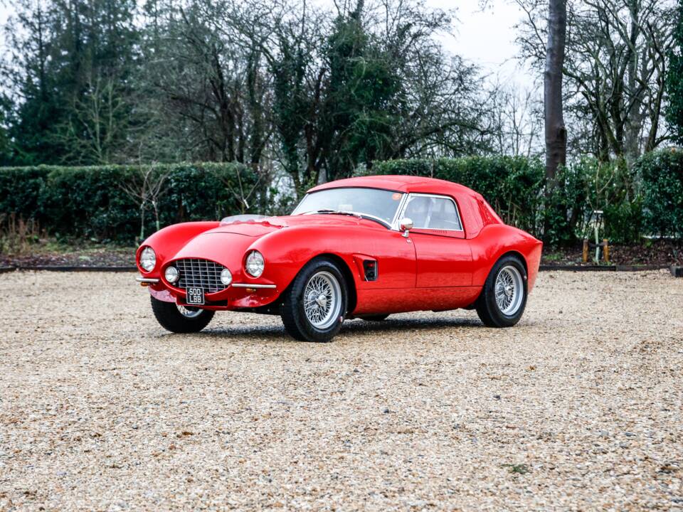 Image 27/49 of MG MGA 1850 (1960)