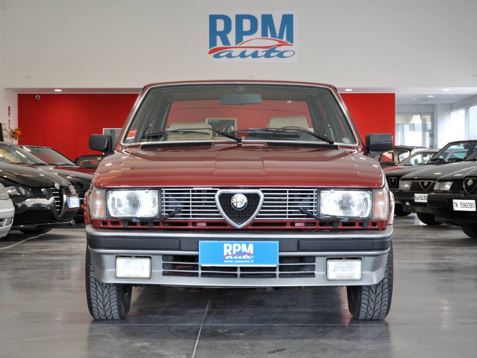 Bild 33/50 von Alfa Romeo Giulietta 1.8 (1985)