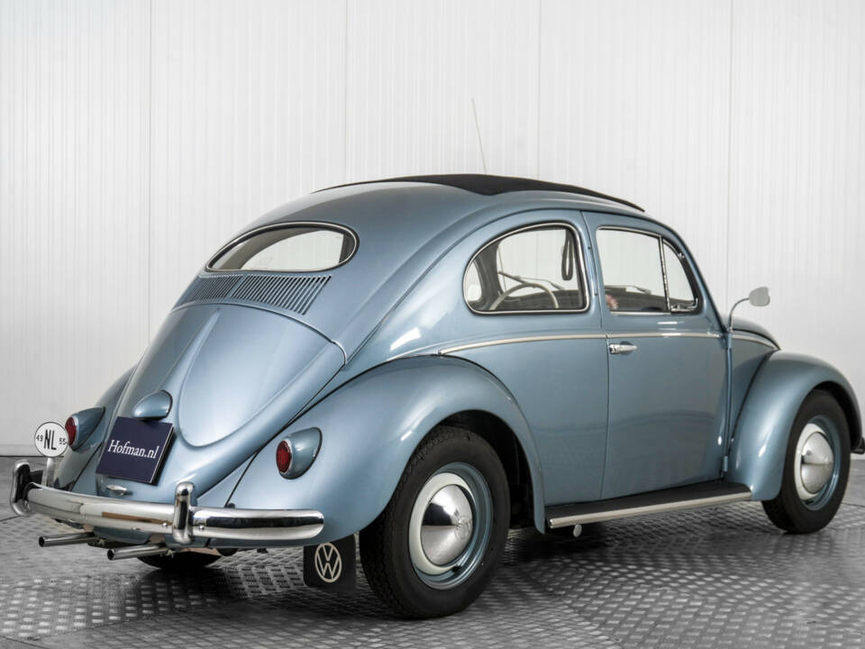 Image 2/50 of Volkswagen Beetle 1200 Convertible (1955)