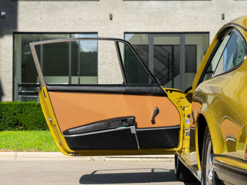 Bild 28/41 von Porsche 911 2.0 E (1969)
