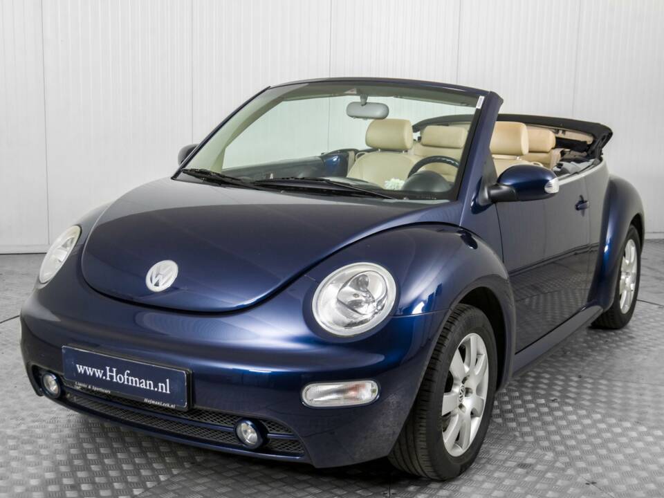 Immagine 17/50 di Volkswagen New Beetle 1.6 (2004)