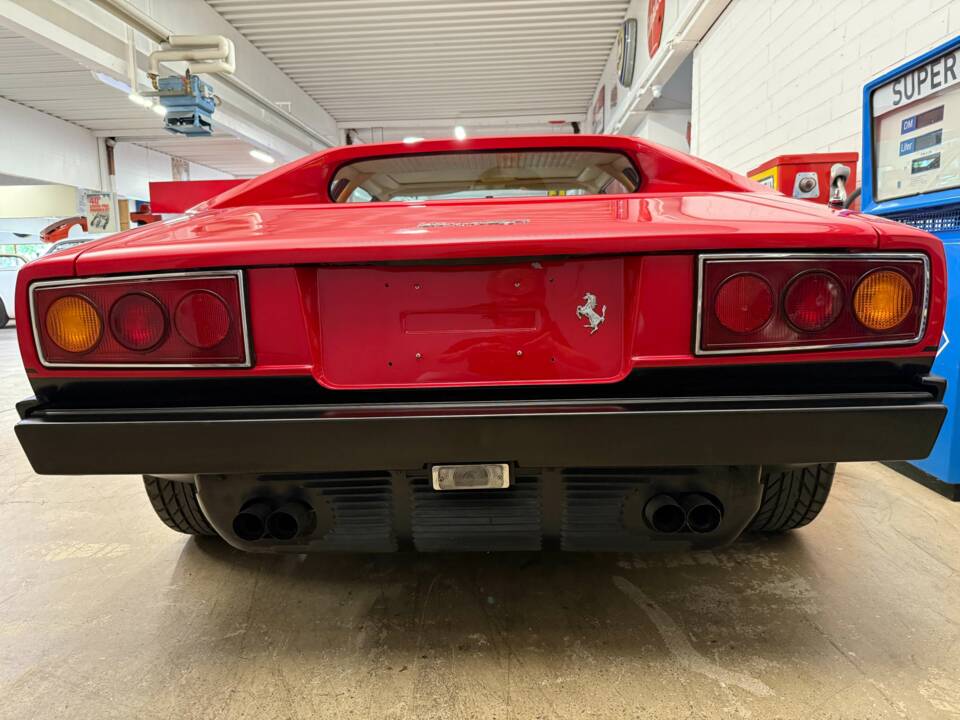 Image 17/19 of Ferrari Dino 308 GT4 (1979)