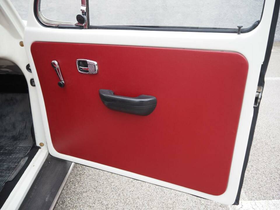 Bild 33/50 von Volkswagen Käfer 1200 (1968)