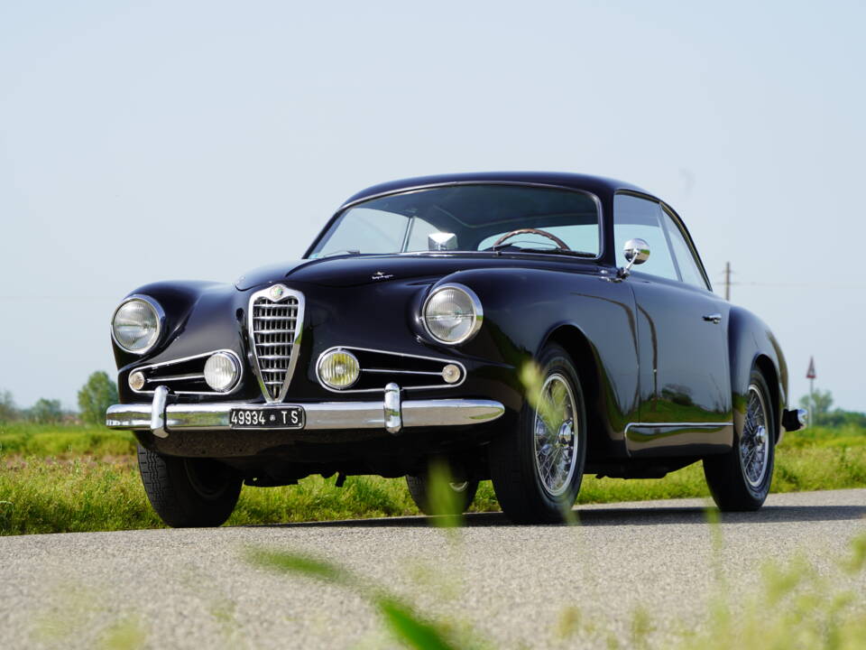 Image 4/74 de Alfa Romeo 1900 C Super Sprint Berlina (1954)