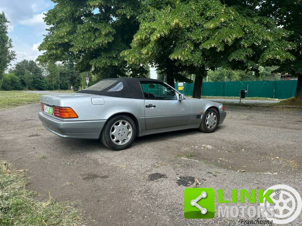 Image 9/10 of Mercedes-Benz 500 SL (1991)