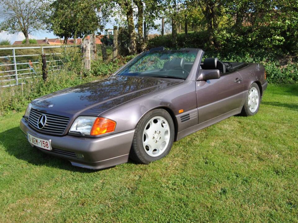 Image 1/8 de Mercedes-Benz 300 SL (1993)