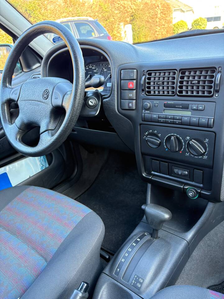 Bild 11/17 von Volkswagen Polo III 1.4 (1996)