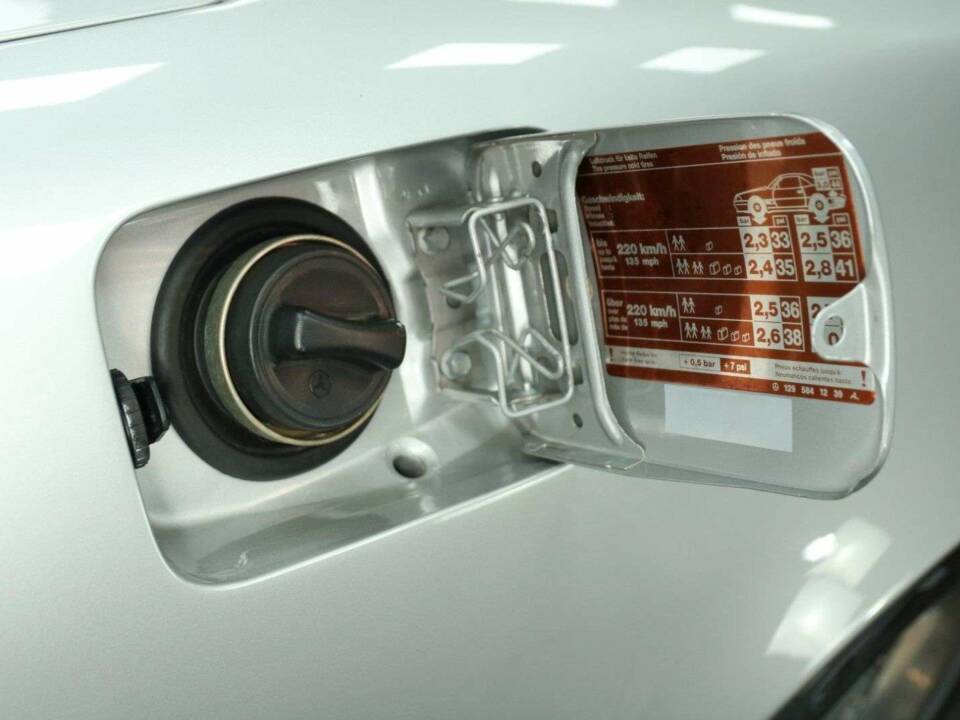 Image 28/30 of Mercedes-Benz SL 600 6.0 AMG (1996)