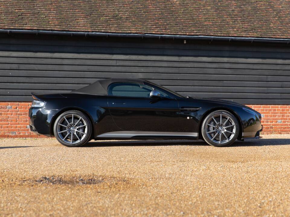 Bild 4/68 von Aston Martin V12 Vantage S (2018)