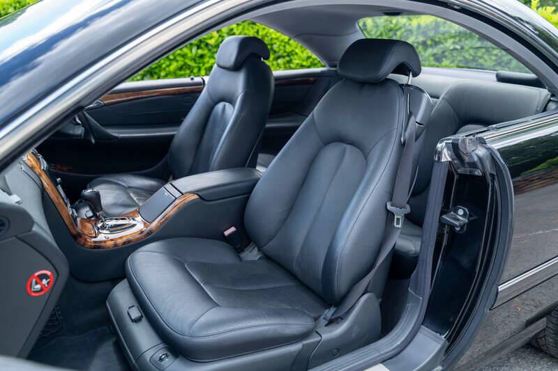 Bild 34/37 von Mercedes-Benz CL 55 AMG (2002)