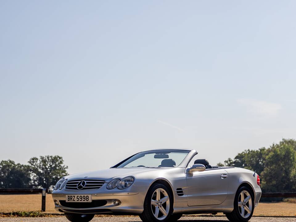 Image 16/50 de Mercedes-Benz SL 500 (2003)