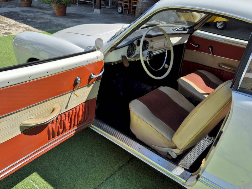 Image 22/71 of Volkswagen Karmann Ghia 1200 (1962)