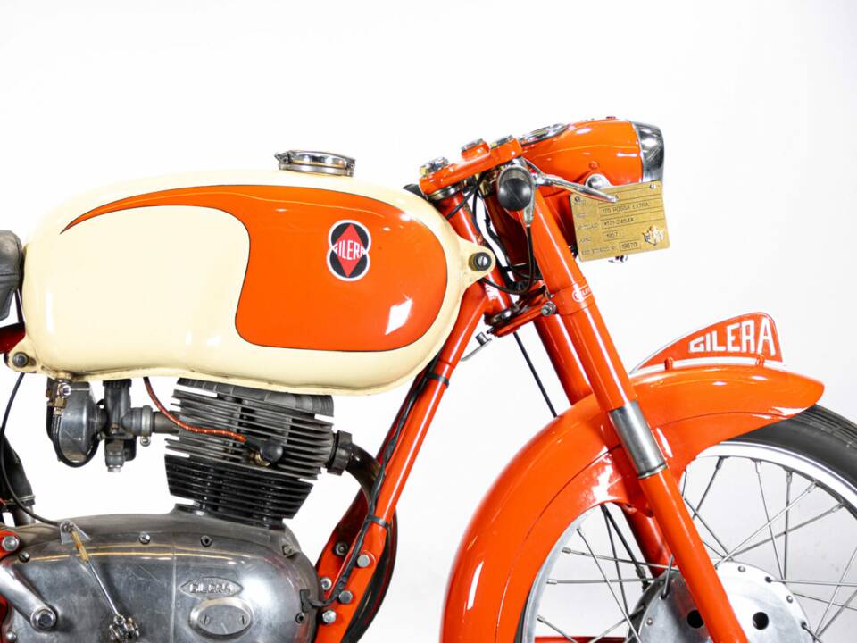 Bild 30/50 von Gilera 175 Sport (1956)
