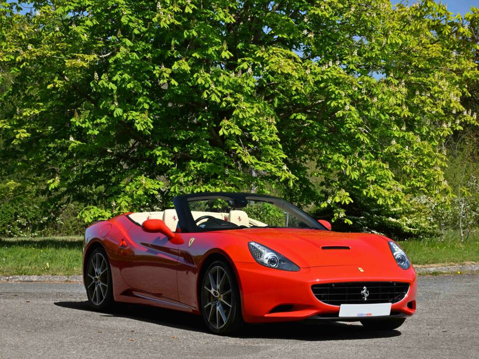Afbeelding 10/50 van Ferrari California (2011)