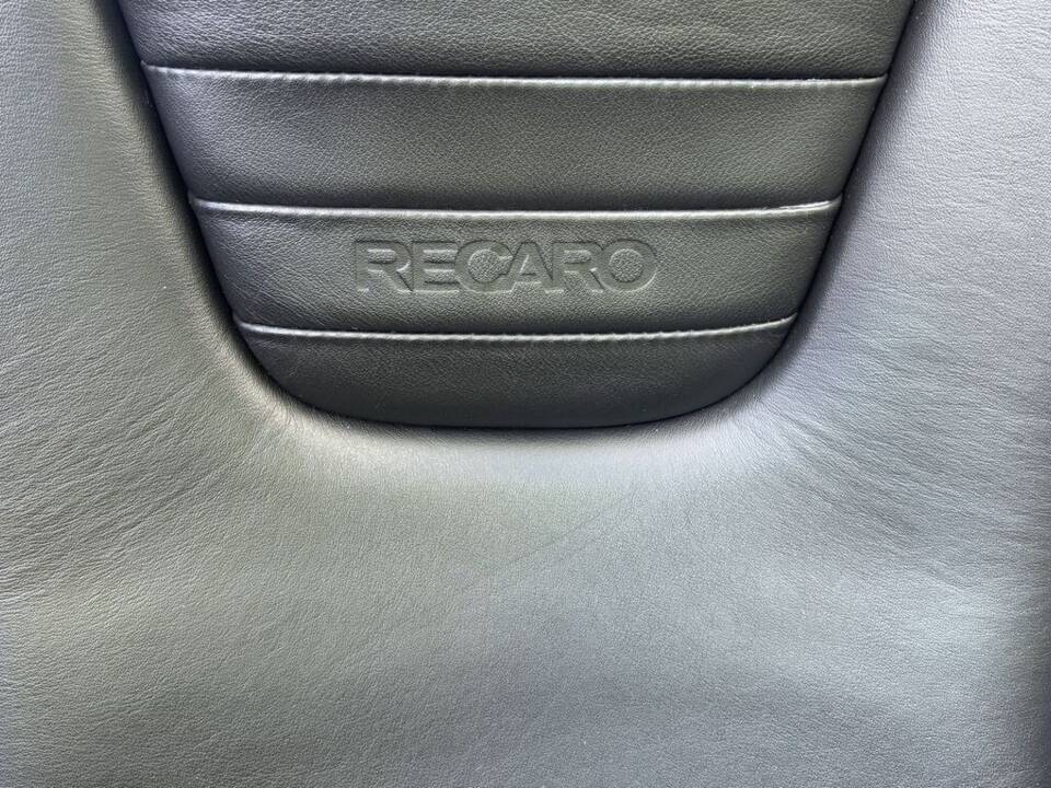 Image 13/28 de Jaguar XKR (2002)