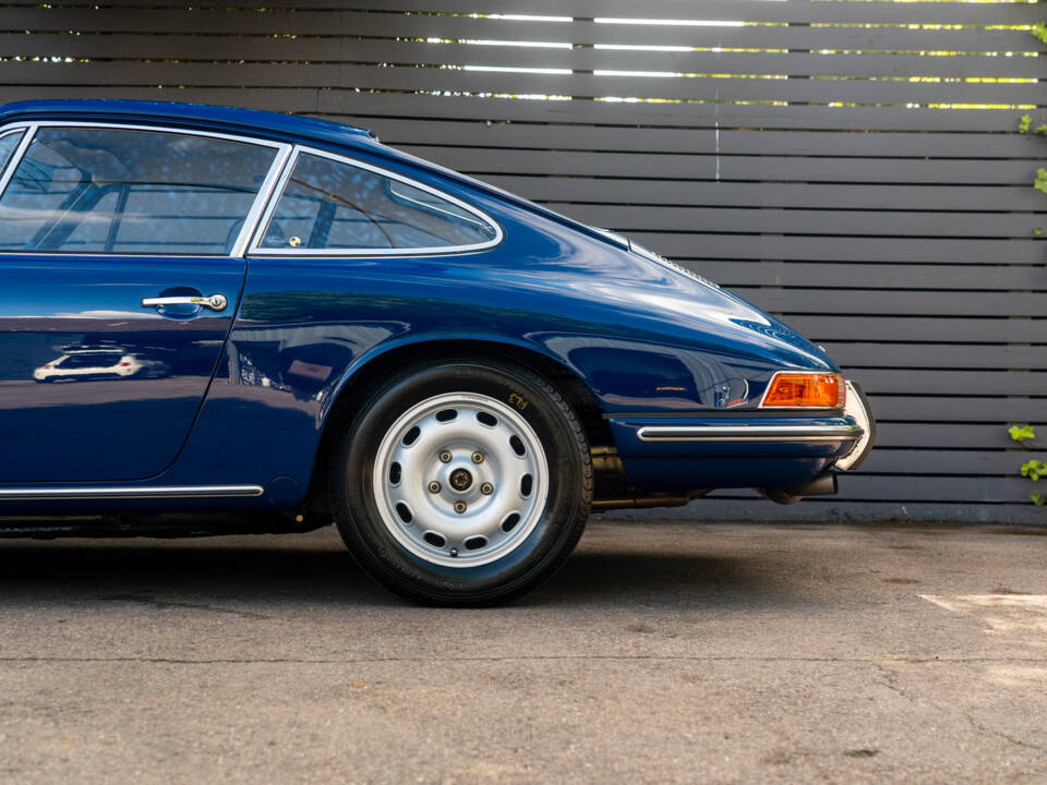 Image 6/42 of Porsche 912 (1967)