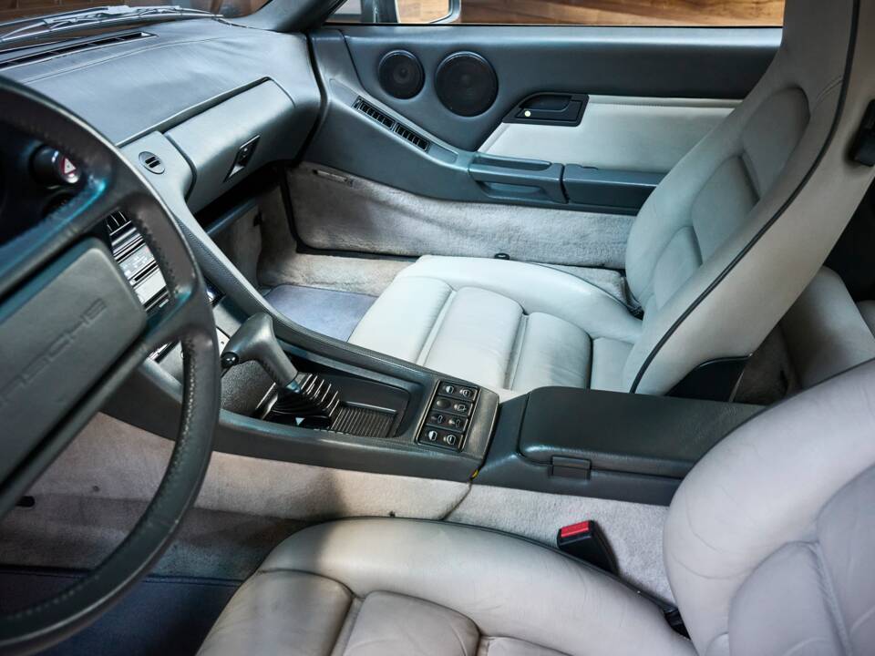 Afbeelding 36/42 van Porsche 928 S4 (1989)