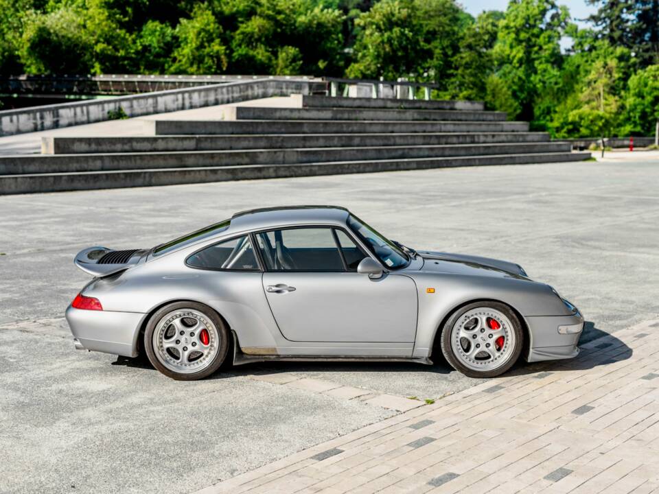 Imagen 8/28 de Porsche 911 Carrera RS (1995)