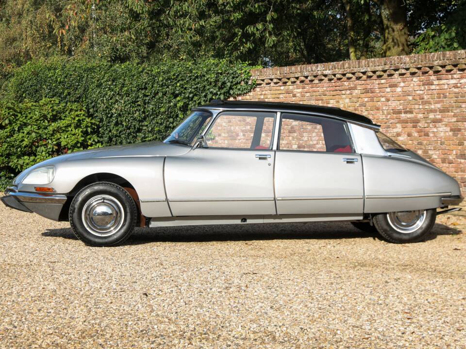 Bild 20/50 von Citroën DS 20 (1974)